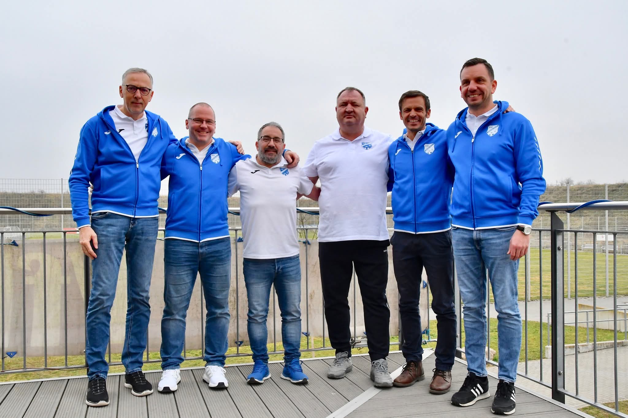 Alter und neuer Vorstand